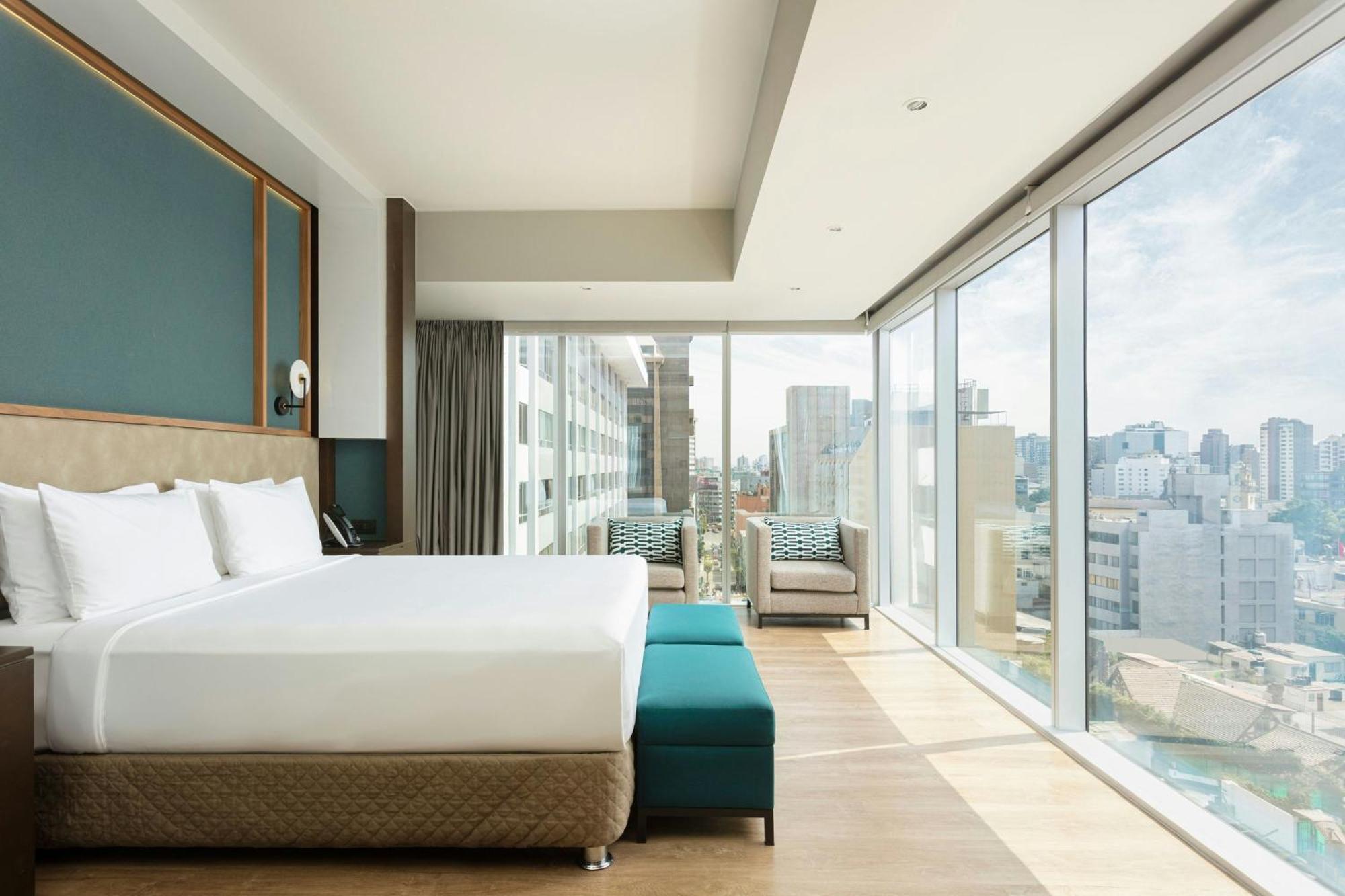 คอร์ตยาร์ด ลิมา มิราฟลอเรส Hotel ภายนอก รูปภาพ