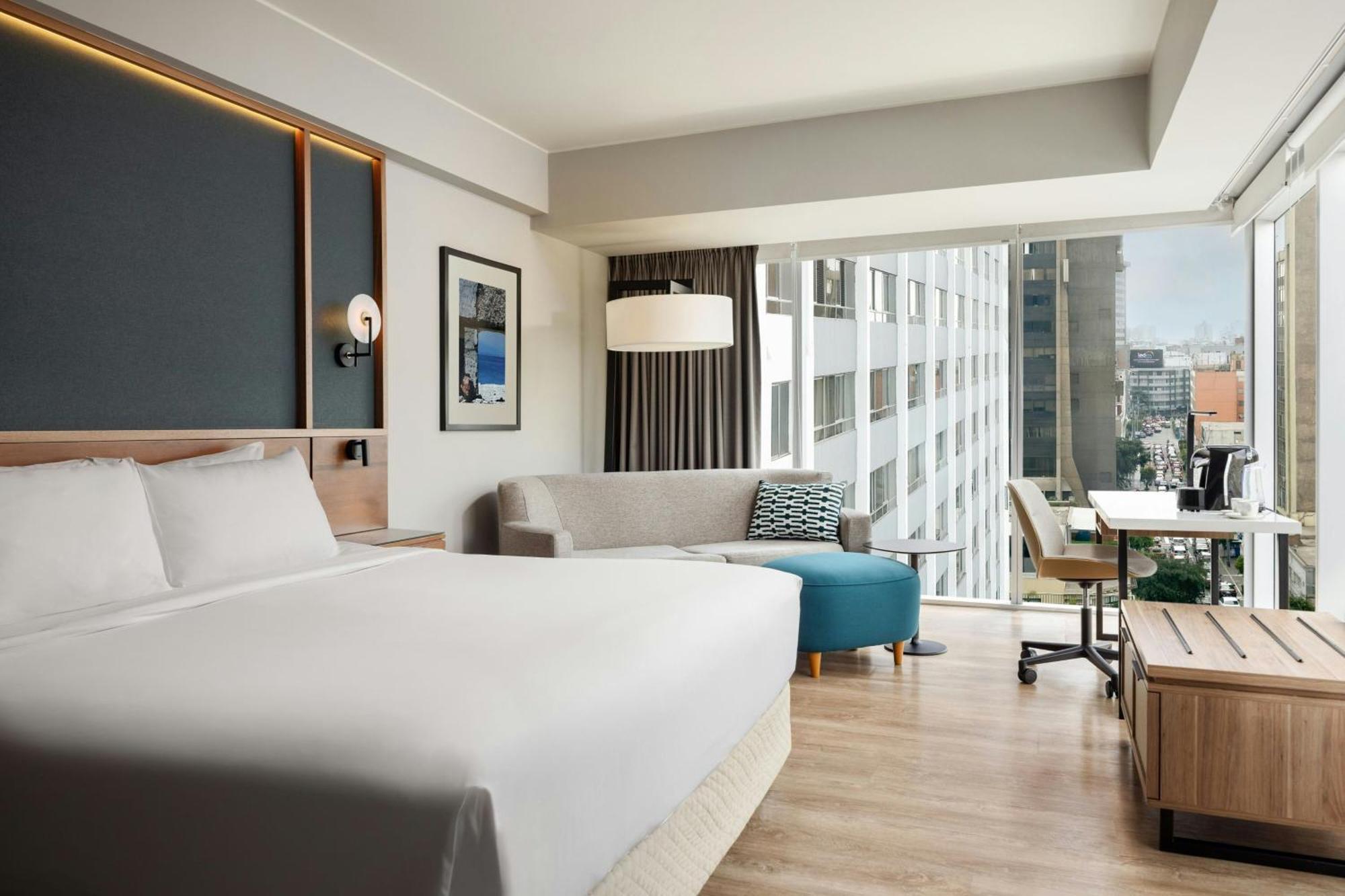 คอร์ตยาร์ด ลิมา มิราฟลอเรส Hotel ภายนอก รูปภาพ
